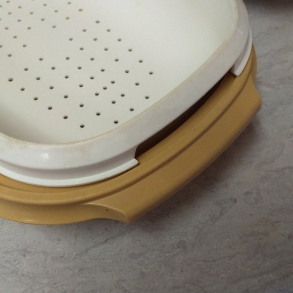 Vintage Harvest Gold Steamer Serving Bowl - Picture 5 of 8